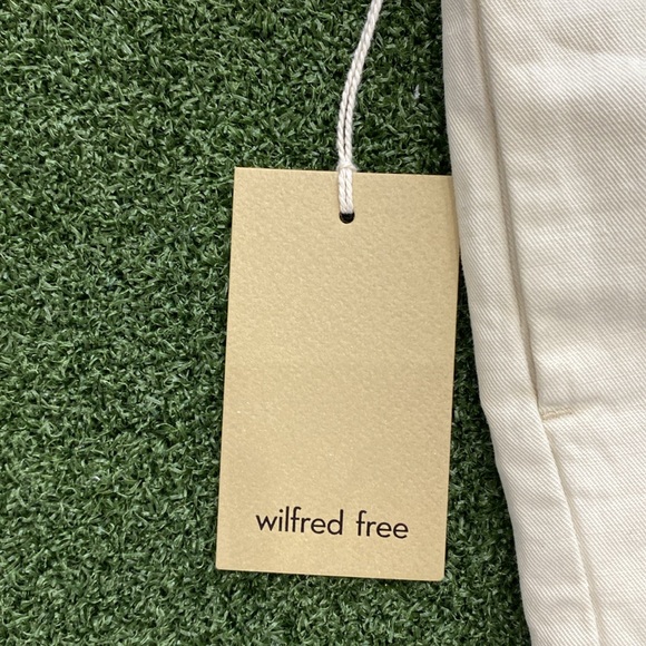 NWT ARITZIA SHORTS - Picture 2 of 5